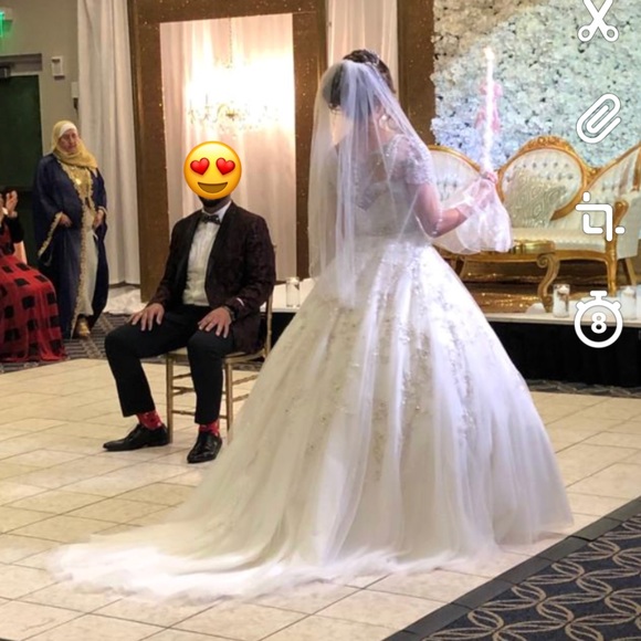 Mori Lee ivory wedding dress 2881 - Picture 12 of 13